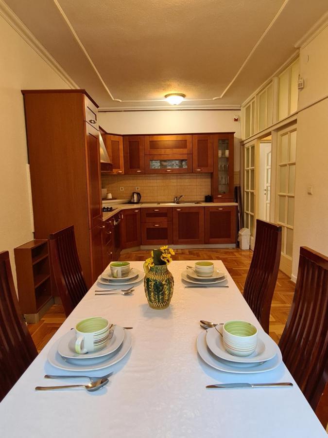 City Center Apartment Сараєво Екстер'єр фото